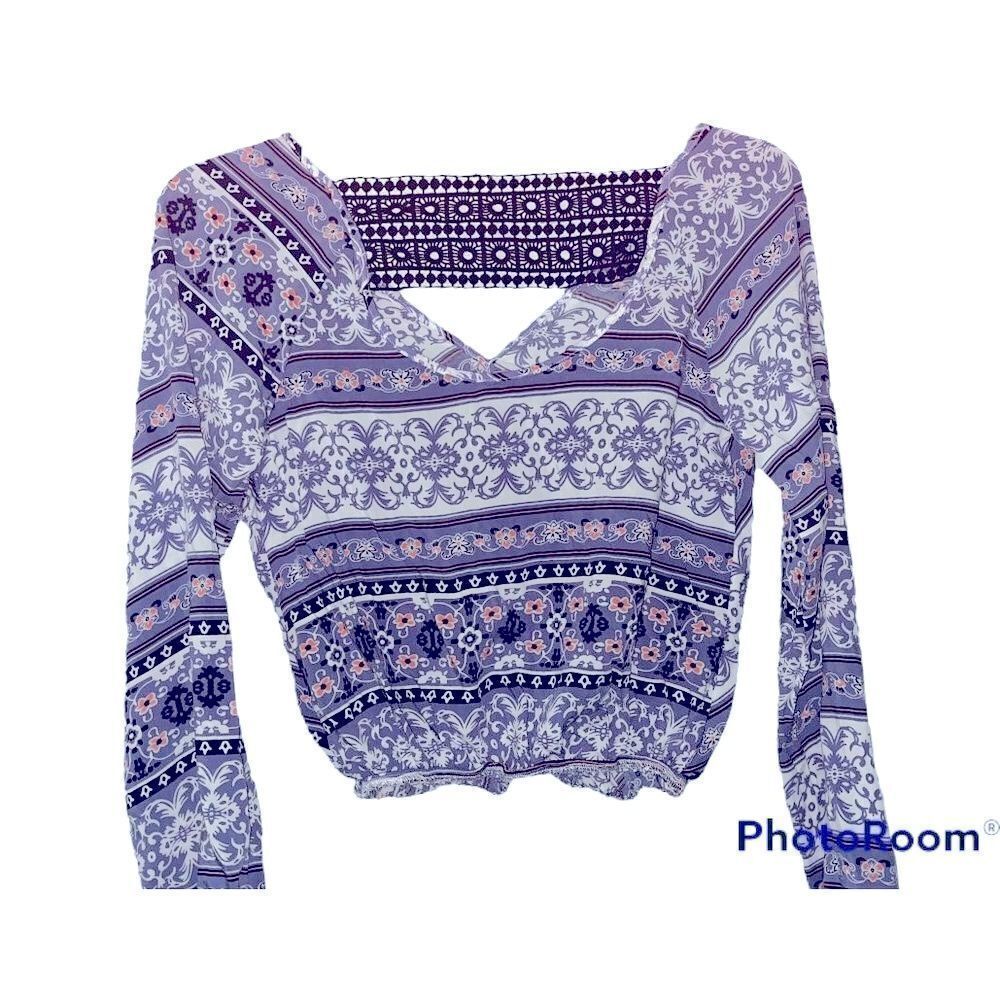 Long sleeve crop top 